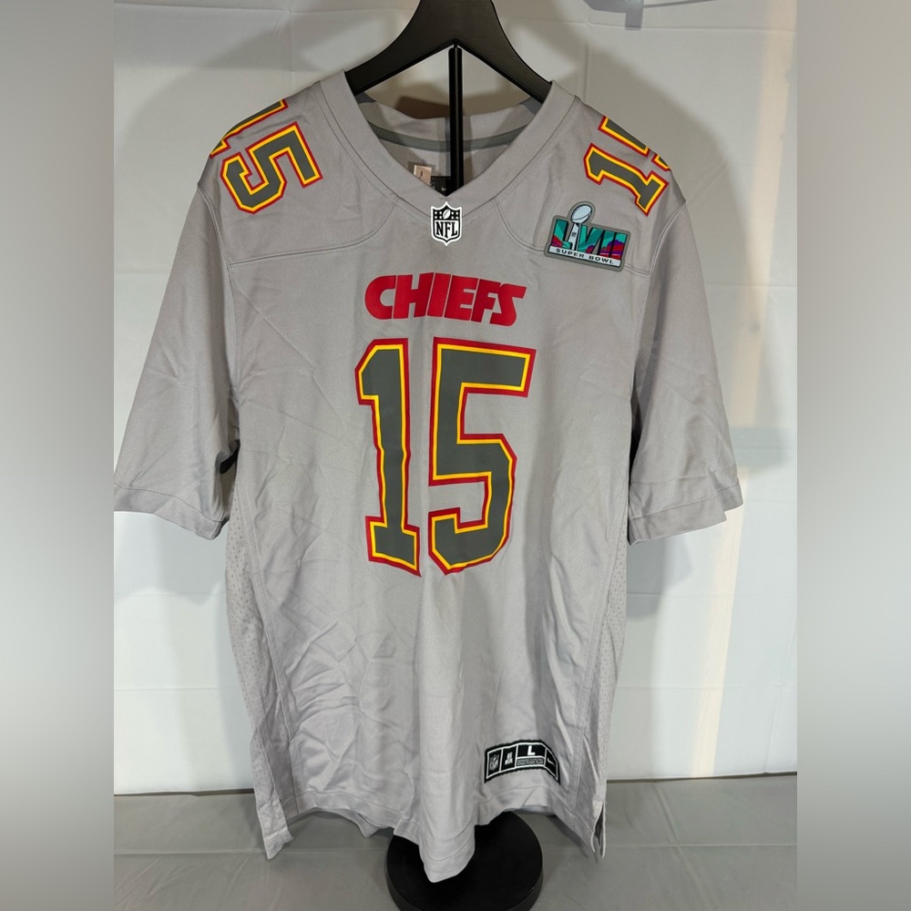NFL Nike Kansas City Chiefs Jersey #15 Mahomes from Super Bowl LVII Size Large